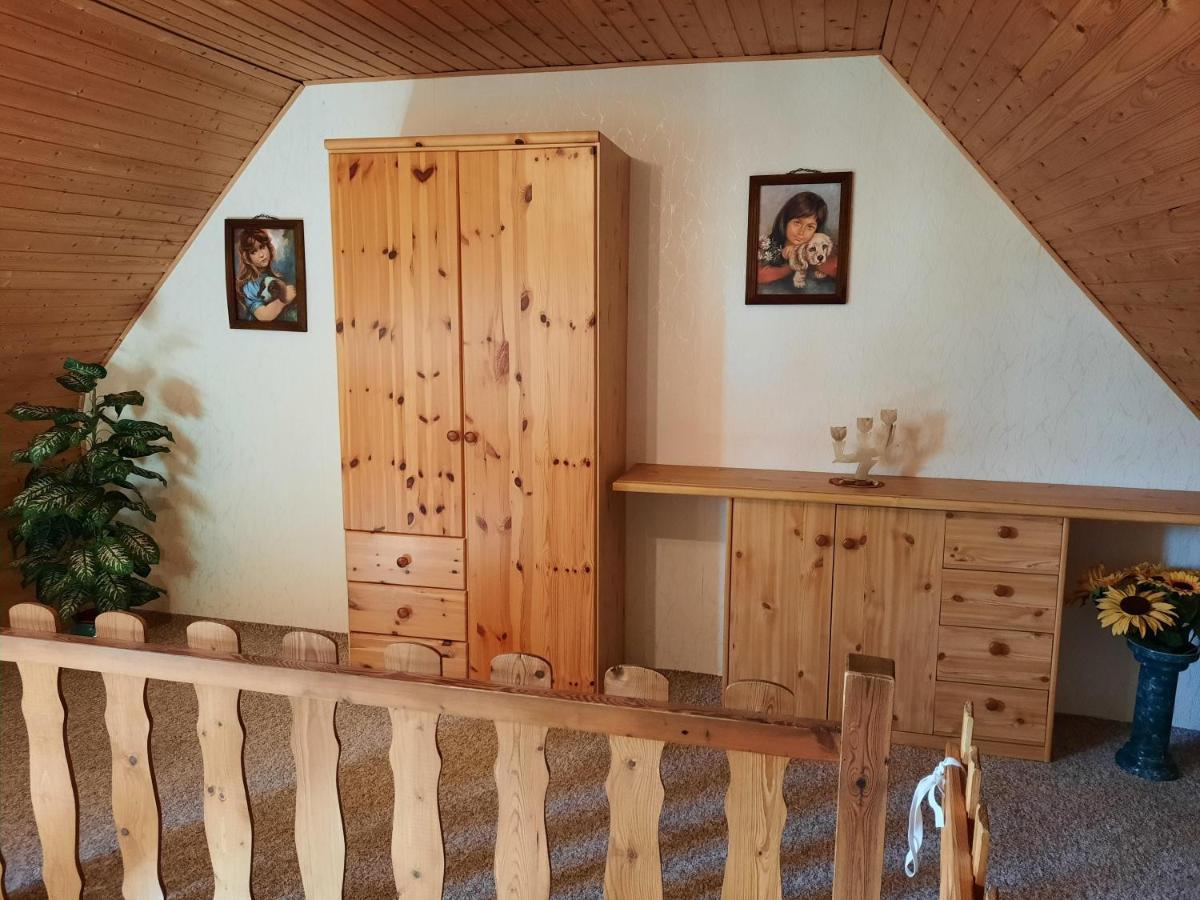 Lacky - Kleines Familienreihenmittelhaus In Grieben Hiddensee מראה חיצוני תמונה
