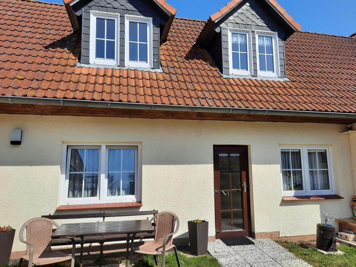 Lacky - Kleines Familienreihenmittelhaus In Grieben Hiddensee מראה חיצוני תמונה